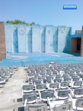 Grădina de vară din Mamaia, încă o ruşine pentru Constanţa!